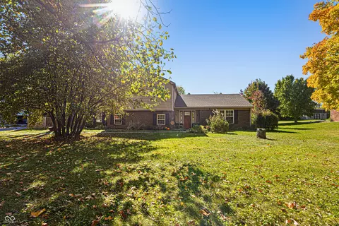 355 Mill Farm Rd, Noblesville, IN 46062