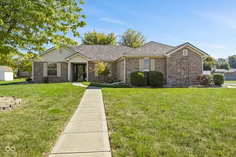 8049 Nuckols Ln, Indianapolis, IN 46237