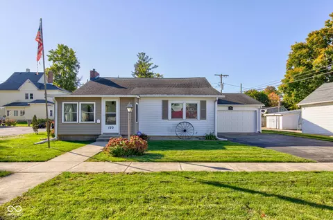 120 E Plum St, Thorntown, IN 46071