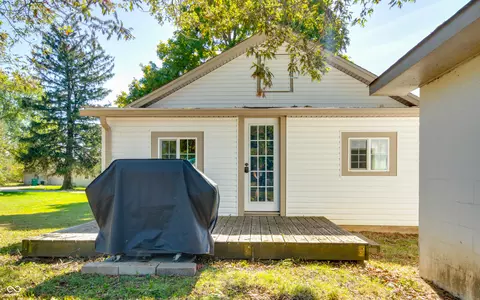 Exterior - 3300 Clark St, Plainfield, IN 46168 photo 5 of 5