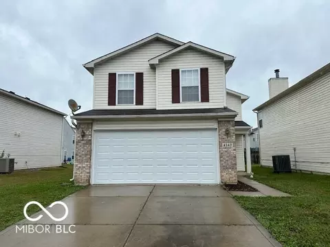 4347 Village Bend Ln, Indianapolis, IN 46254