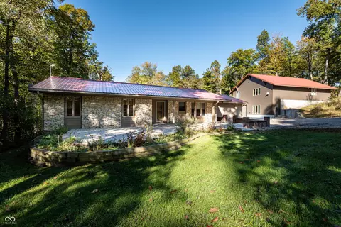 6473 Old Cuba Rd, Spencer, IN 47460