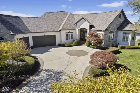 2880 Coventry Ln, Greenwood, IN 46143