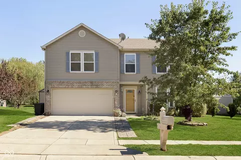 1423 Ripplewood Dr, Danville, IN 46122