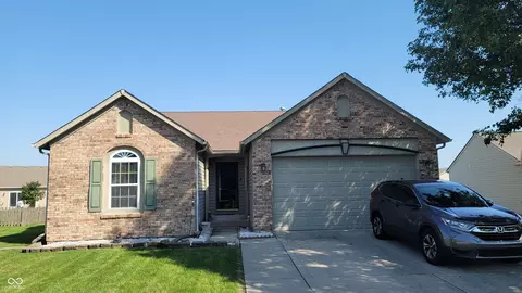 455 Paddlebrook Dr, Danville, IN 46122