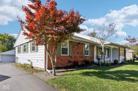 Exterior - 1423 Pierce Dr, Plainfield, IN 46168 photo 3 of 11