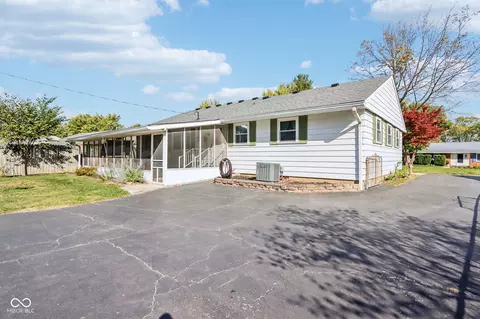 Exterior - 1423 Pierce Dr, Plainfield, IN 46168 photo 8 of 11