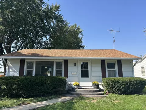 504 Voorhees St, Rockville, IN 47872