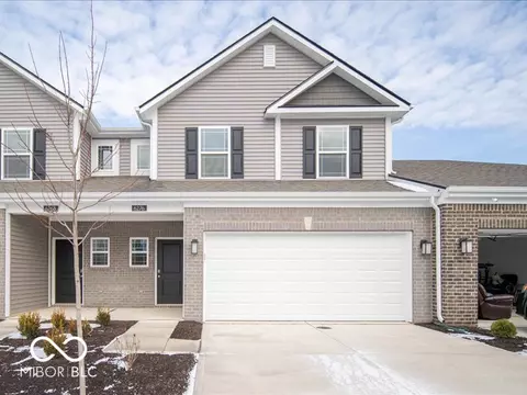 6276 Rhinecliff Dr, Whitestown, IN 46075