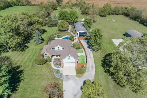 5242 E Us Highway 40, Greenfield, IN 46140