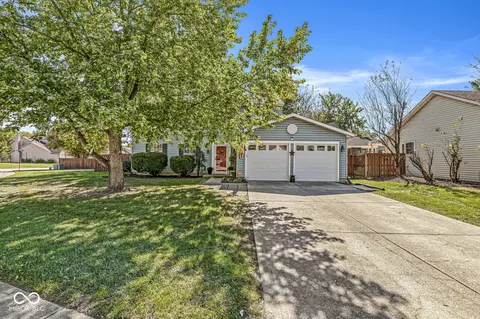 7703 Tardelli Ln, Indianapolis, IN 46214