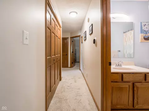 Entry Way - 584 Summit Dr, Plainfield, IN 46168 photo 3 of 3