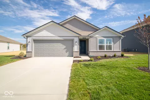 1114 Fleming Dr, Greenfield, IN 46140