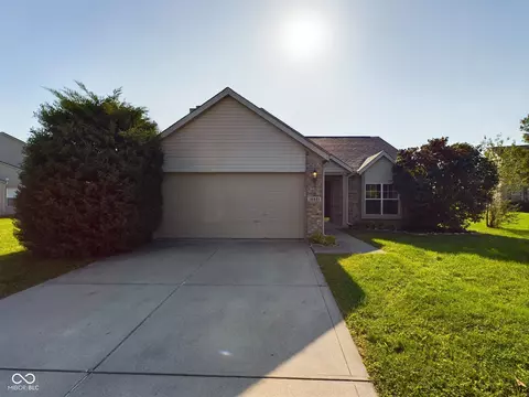 10021 Twyckenham Ct, Indianapolis, IN 46236