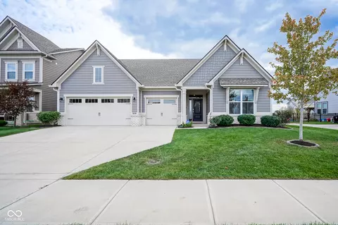 2003 Lunenburg Dr, Westfield, IN 46074