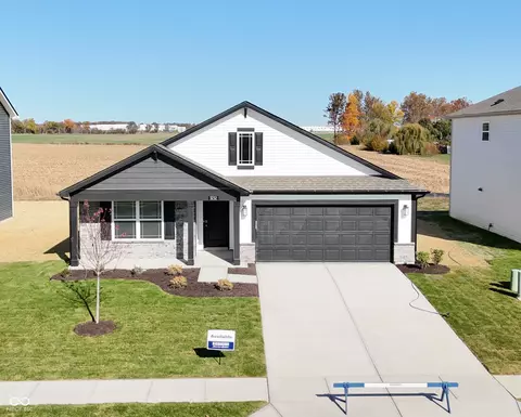 3232 W Longbranch Dr, Monrovia, IN 46157