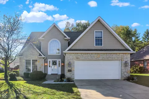 6134 Basswood Dr, Columbus, IN 47201