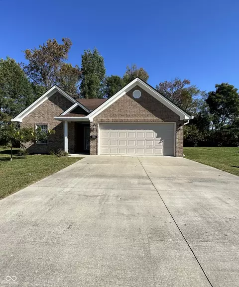 589 Opal Dr, Scottsburg, IN 47170