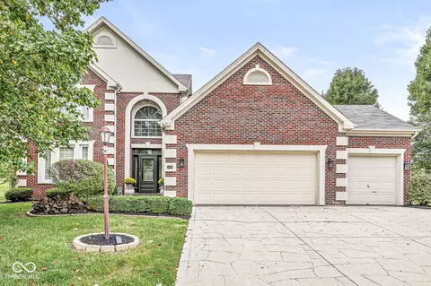 11060 Crystal Falls Ln, Fishers, IN 46037