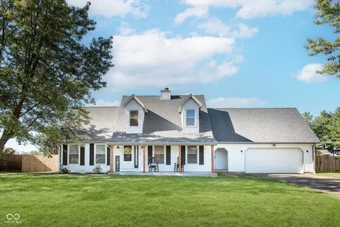 1209 Diana Ct, Rushville, IN 46173