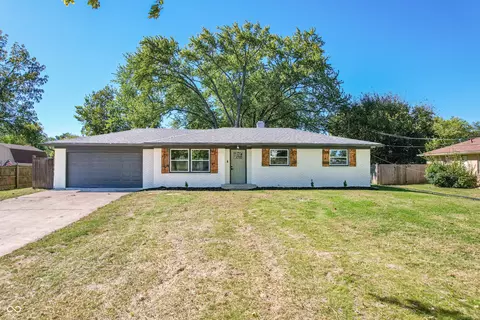 814 N Indiana St, Mooresville, IN 46158