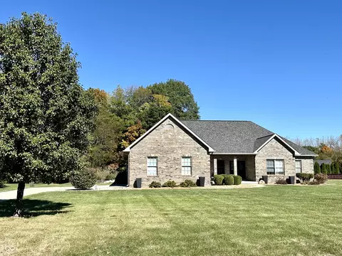 1498 W Stoneybrook Ln, Crawfordsville, IN 47933
