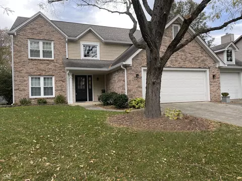 6500 Manchester Dr, Fishers, IN 46038