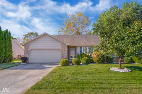 6103 E Conestoga Trl, Columbus, IN 47203