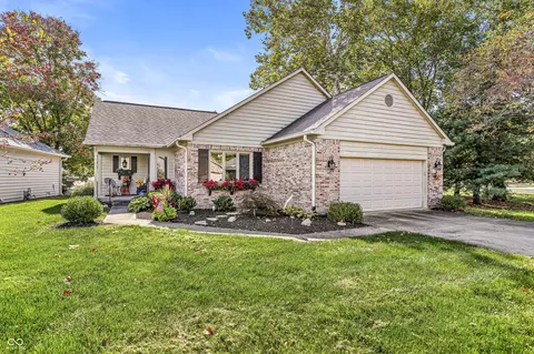 751 Woodview North Dr, Carmel, IN 46032