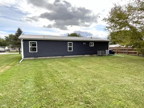Exterior - 55 Diana St, Mitchell, IN 47446 photo 4 of 5