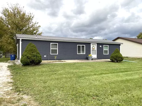 Exterior - 55 Diana St, Mitchell, IN 47446 photo 5 of 5