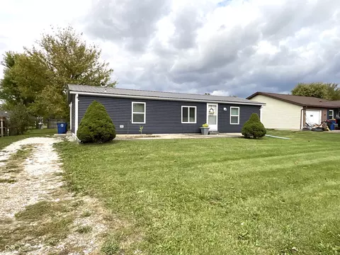 Exterior - 55 Diana St, Mitchell, IN 47446 photo 3 of 5