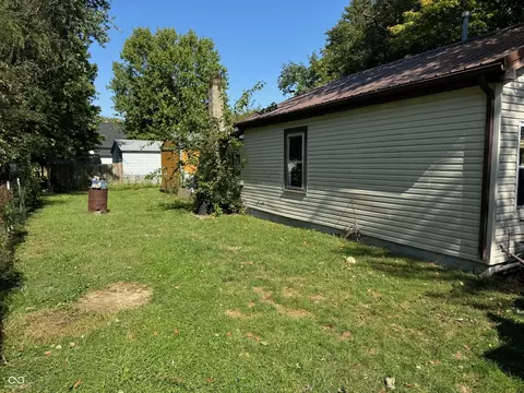 405 E Main St, Milroy, IN 46156 photo 2