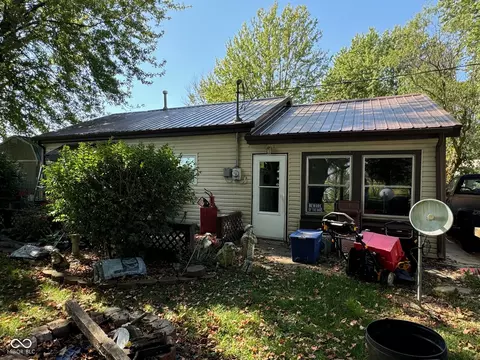 405 E Main St, Milroy, IN 46156