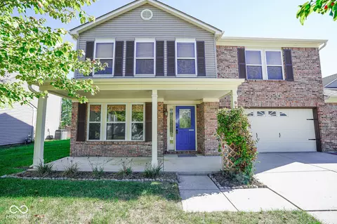 977 Peppermint Ct, Greenfield, IN 46140