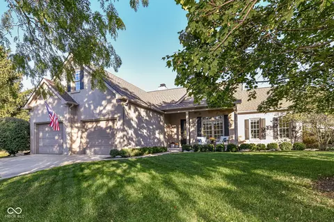 10165 Glenn Abbey Ln, Fishers, IN 46037