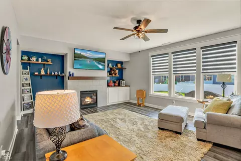 Living - 8815 Slayton St, Pendleton, IN 46064 photo 1 of 2