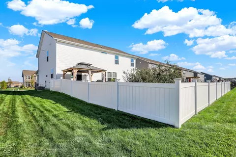 Exterior - 8815 Slayton St, Pendleton, IN 46064 photo 10 of 12