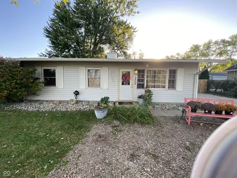 139 Sawmill Rd, Whiteland, IN 46184