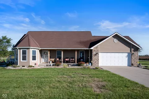 2410 E County Road 400 S, Muncie, IN 47302