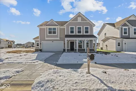 10133 Redwood Peak Ln, Indianapolis, IN 46259