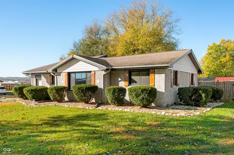 680 Central Dr, Martinsville, IN 46151