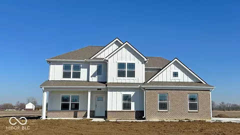7856 Magnolia St, New Palestine, IN 46163