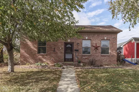 236 S Main St, Franklin, IN 46131