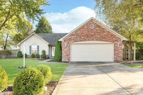 114 W Delaware St, Fortville, IN 46040