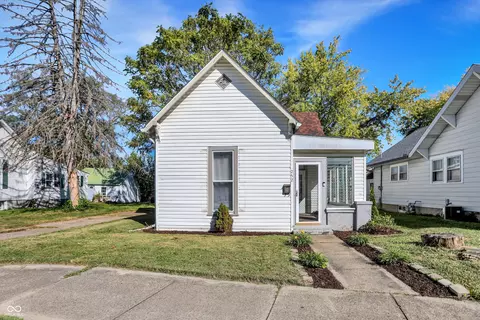 252 W South St, Shelbyville, IN 46176