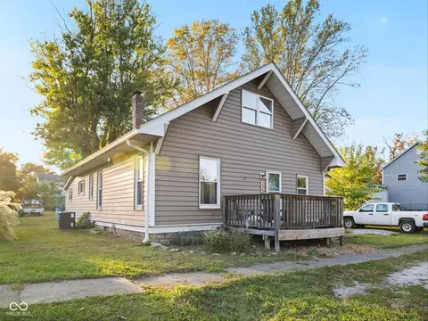 125 S Third St, Gosport, IN 47433