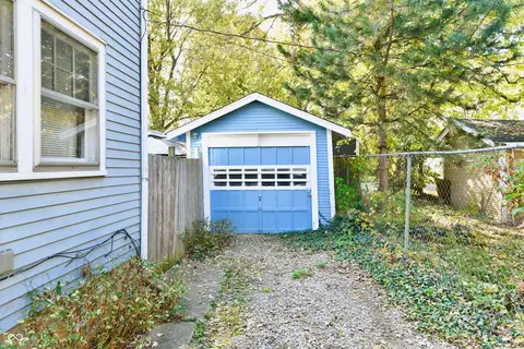 2423 E 12th St, Indianapolis, IN 46201 photo 9