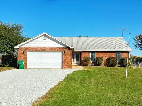 2737 E Sinclair Ct, Cloverdale, IN 46120