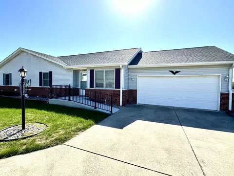 301 Longcastle Dr #3, Greencastle, IN 46135